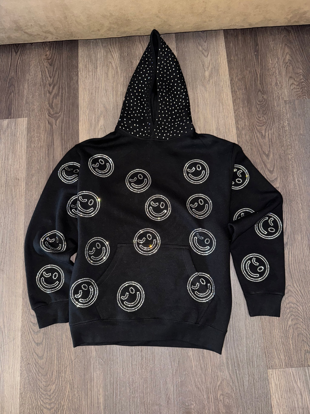 BLACK BUSSDOWN WINKY HOODIE
